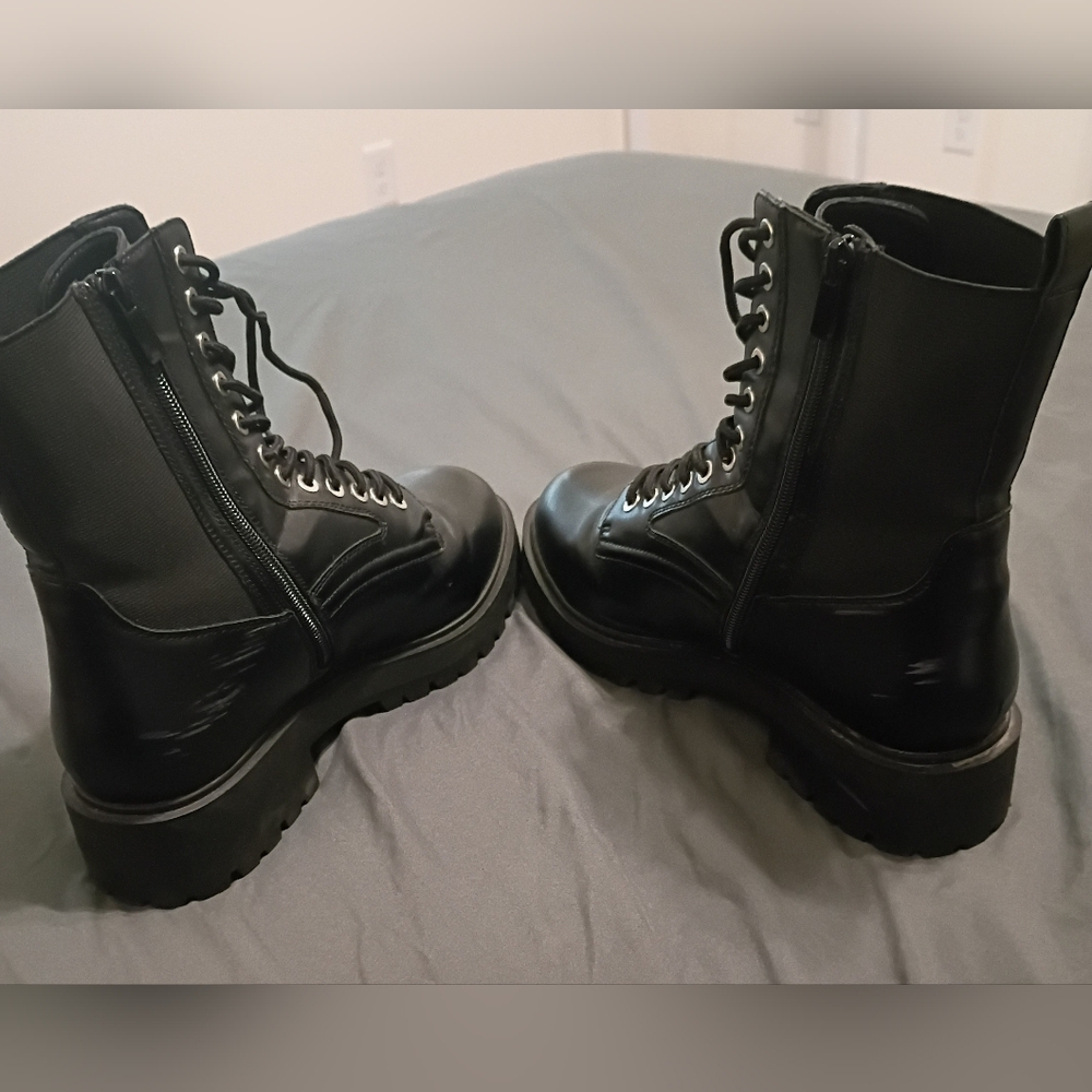 Torrid Women Lace-Up Size 10WW Faux Leather Boots - Picture 7 of 9